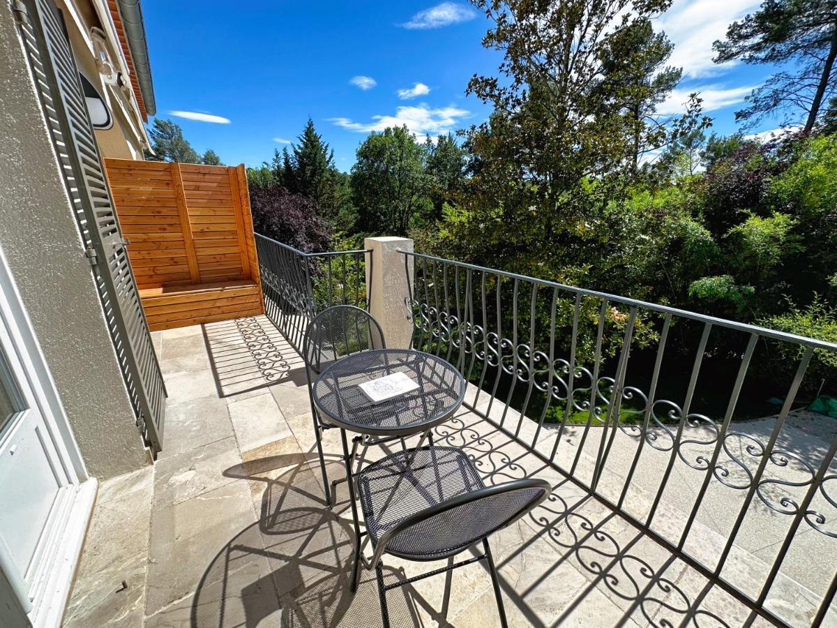 Le Repos Du Keyrie Hotel Saint-Marc-Jaumegarde Exterior photo