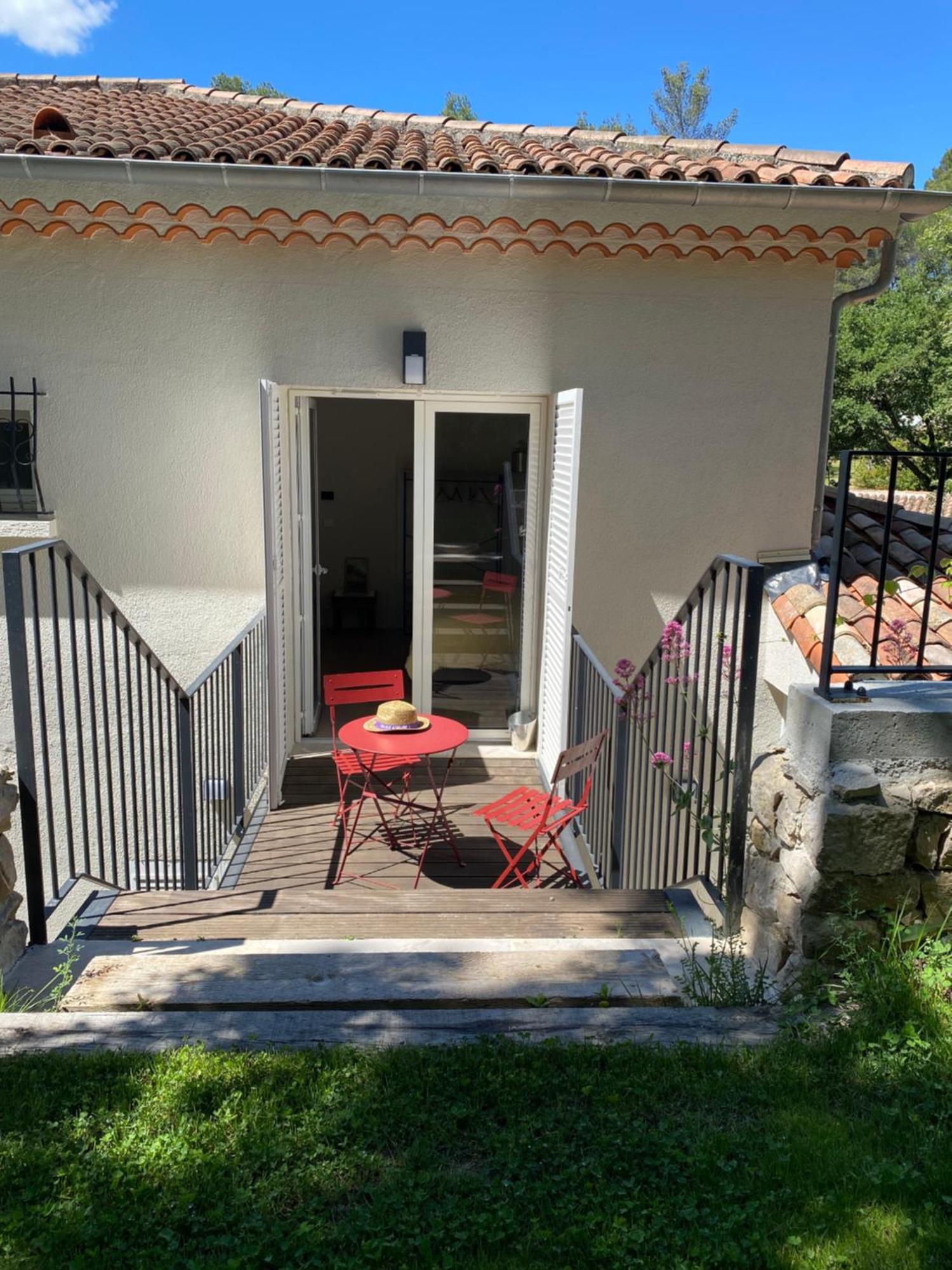 Le Repos Du Keyrie Hotel Saint-Marc-Jaumegarde Room photo